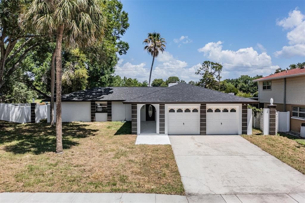 8315 FOUNTAIN AVENUE TAMPA, FL 33615