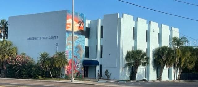 3118 GULF TO BAY UNIT 205B CLEARWATER, FL 33759