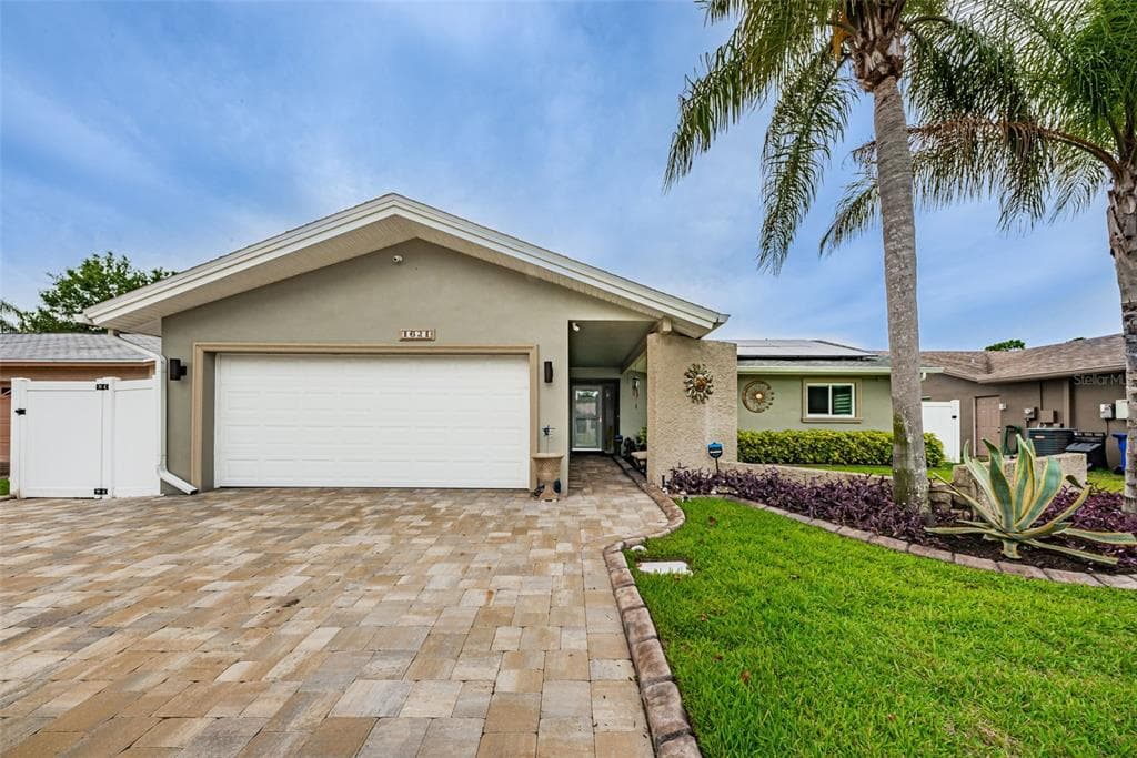 1621 DALE CIRCLE S DUNEDIN, FL 34698