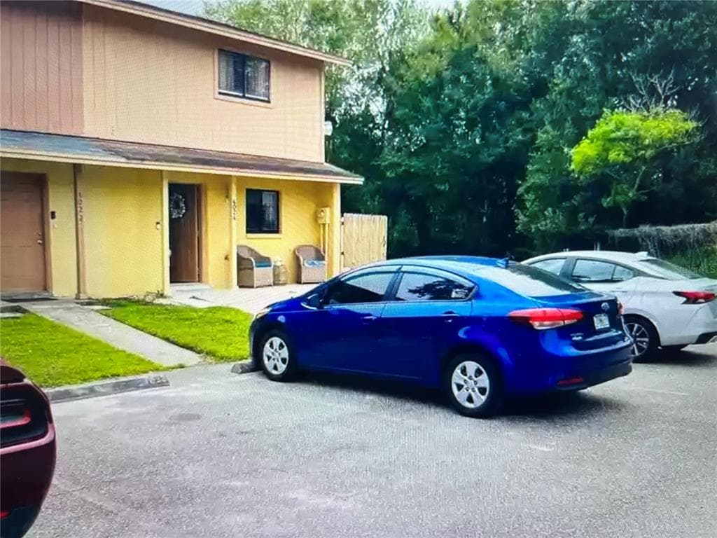 4024 OAK LIMB COURT TAMPA, FL 33614
