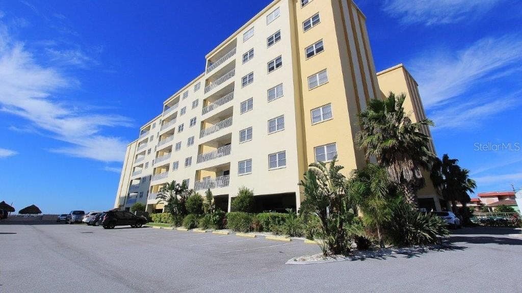 17450 GULF BOULEVARD UNIT 608