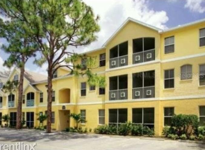 5011 SUNRIDGE PALMS DRIVE UNIT 204 TAMPA, FL 33617