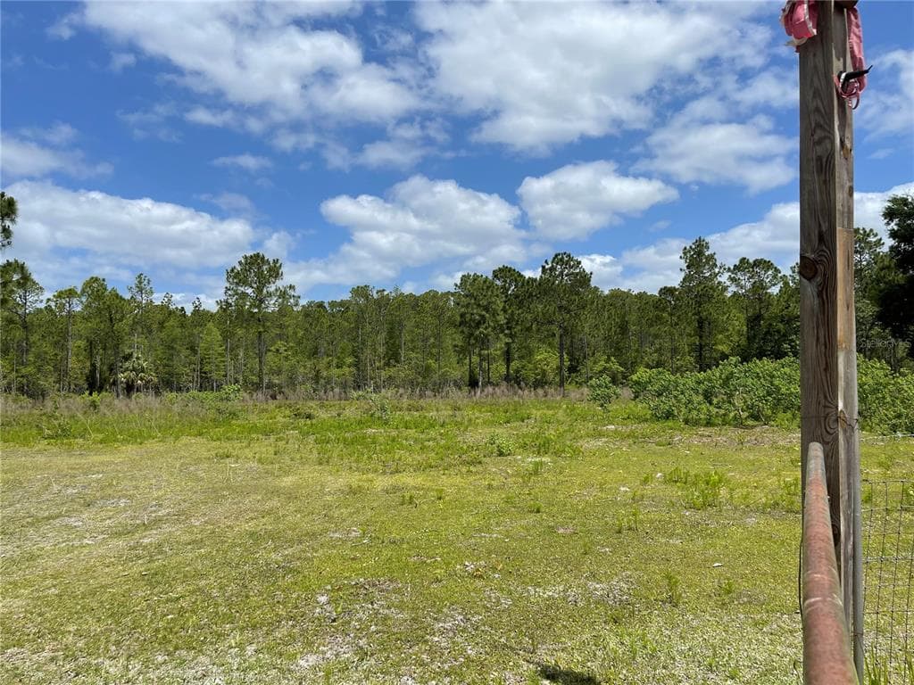 8107 W MAYFAIR DRIVE HOMOSASSA, FL 34448