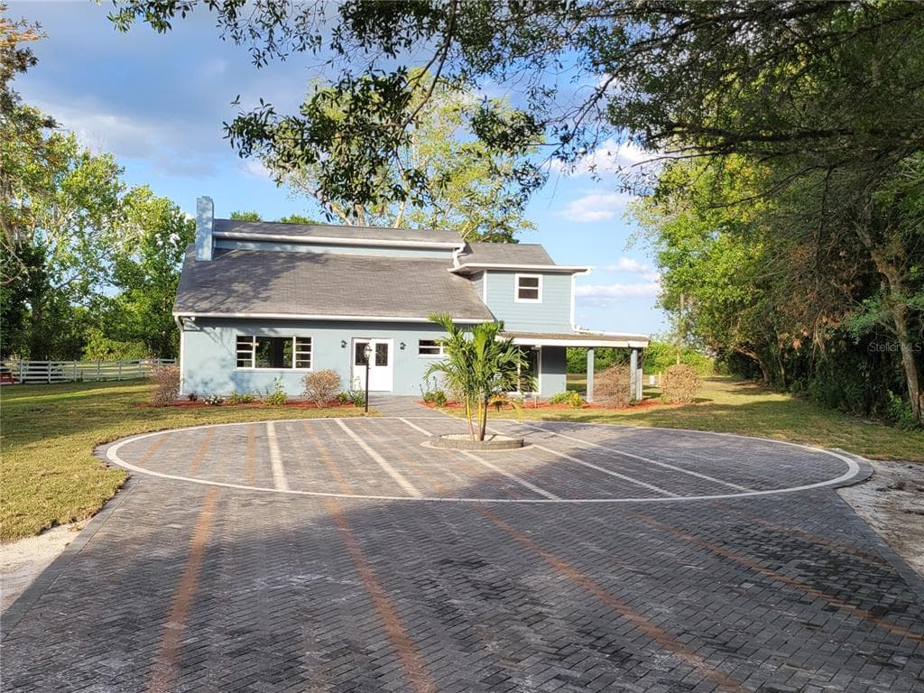 2123 ZIPPERER ROAD BRADENTON, FL 34212