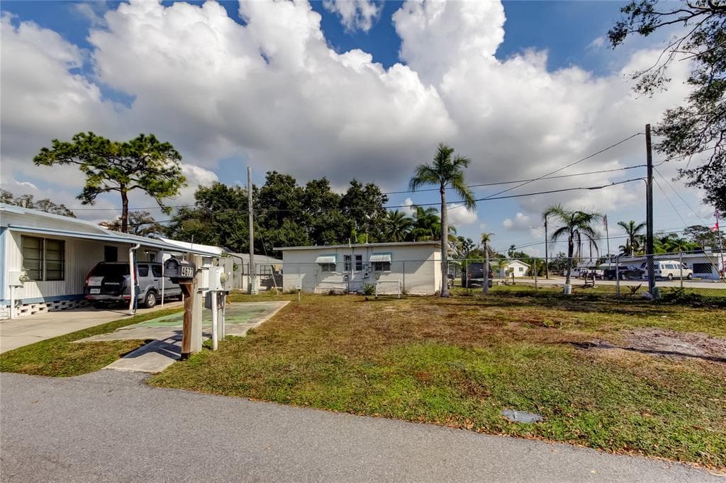 4677 66TH LANE N UNIT 1 ST PETERSBURG, FL 33709