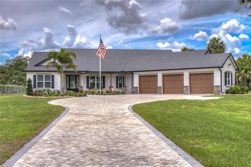 18612 HANNA ROAD LUTZ, FL 33549