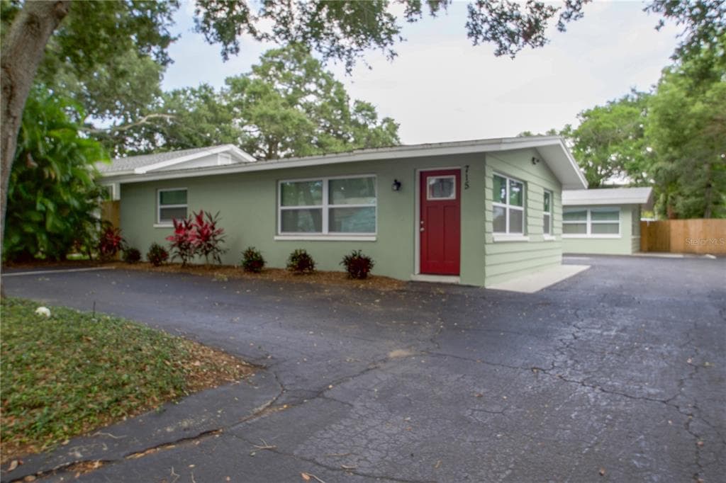 715 BAY STREET UNIT 715 DUNEDIN, FL 34698