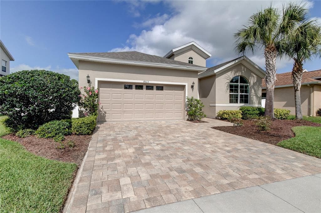 8513 EAGLE BROOK DRIVE