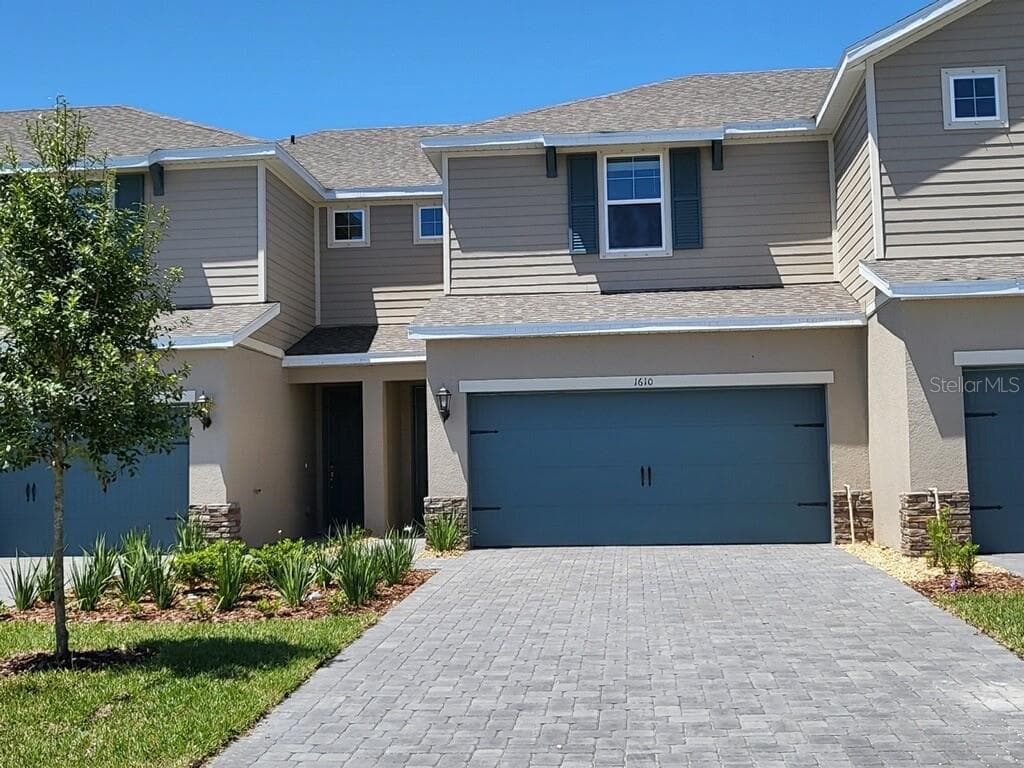 1610 BOXLEAF LANE BRADENTON, FL 34211