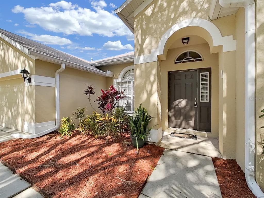3207 HURLEY GROVE WAY VALRICO, FL 33596