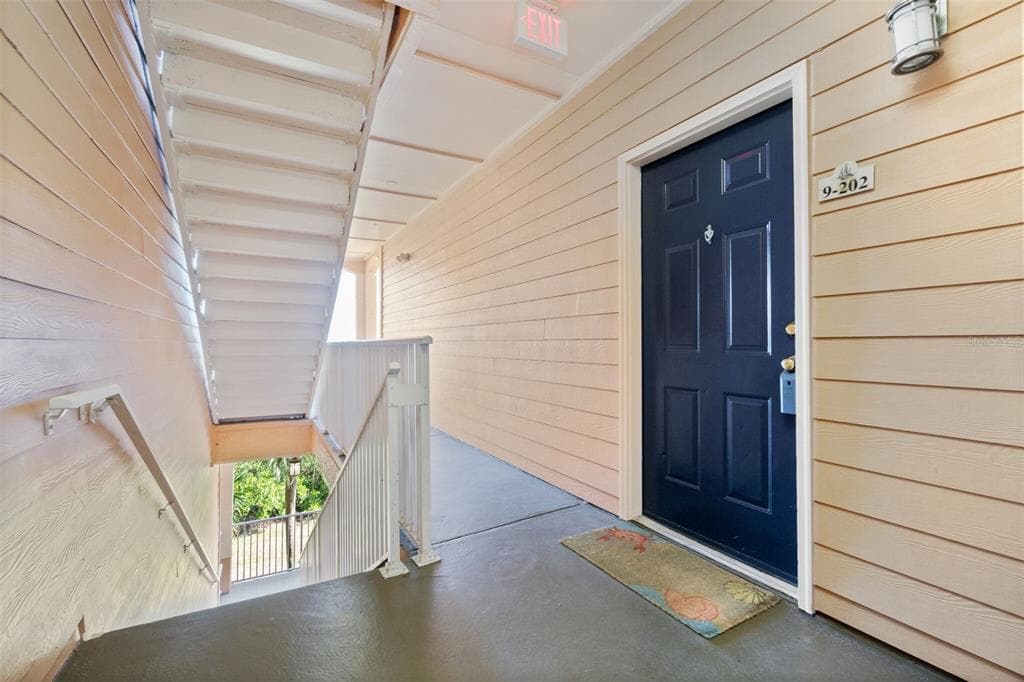 5000 CULBREATH KEY WAY UNIT 9-202 TAMPA, FL 33611