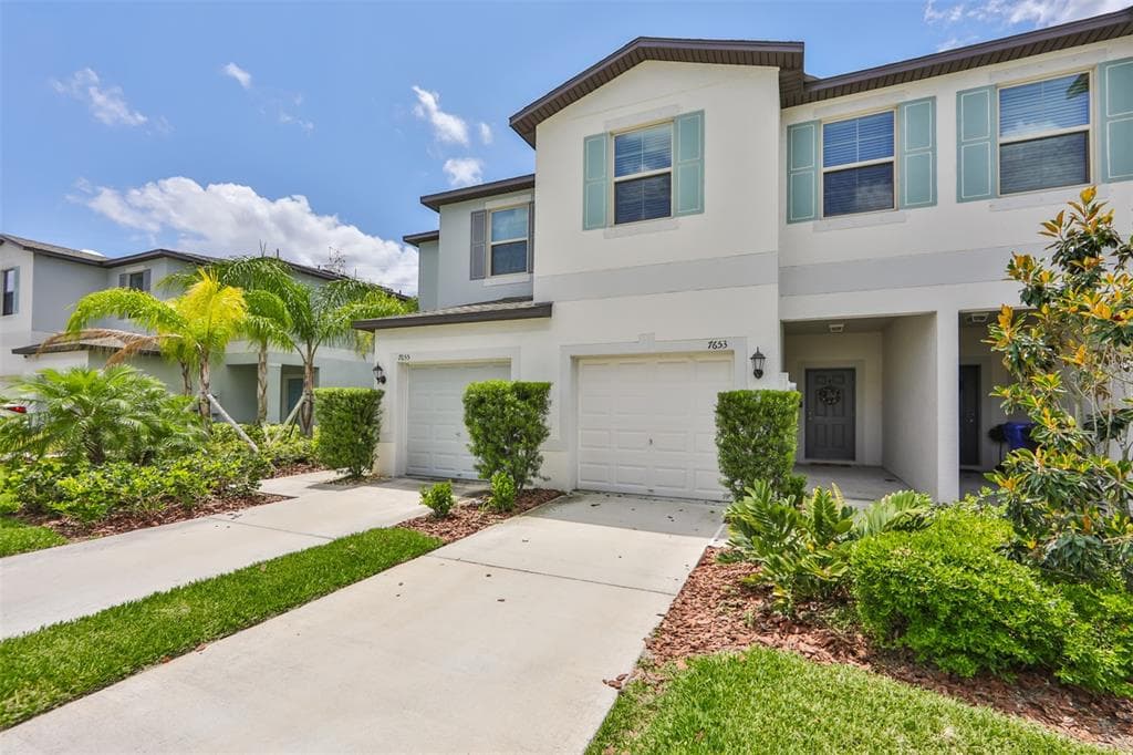 7653 GINGER LILY COURT N
