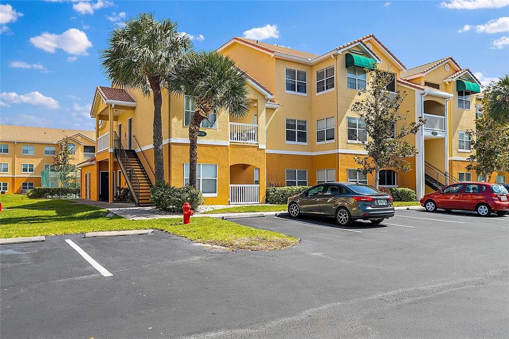 10764 70TH AVENUE N UNIT 6101