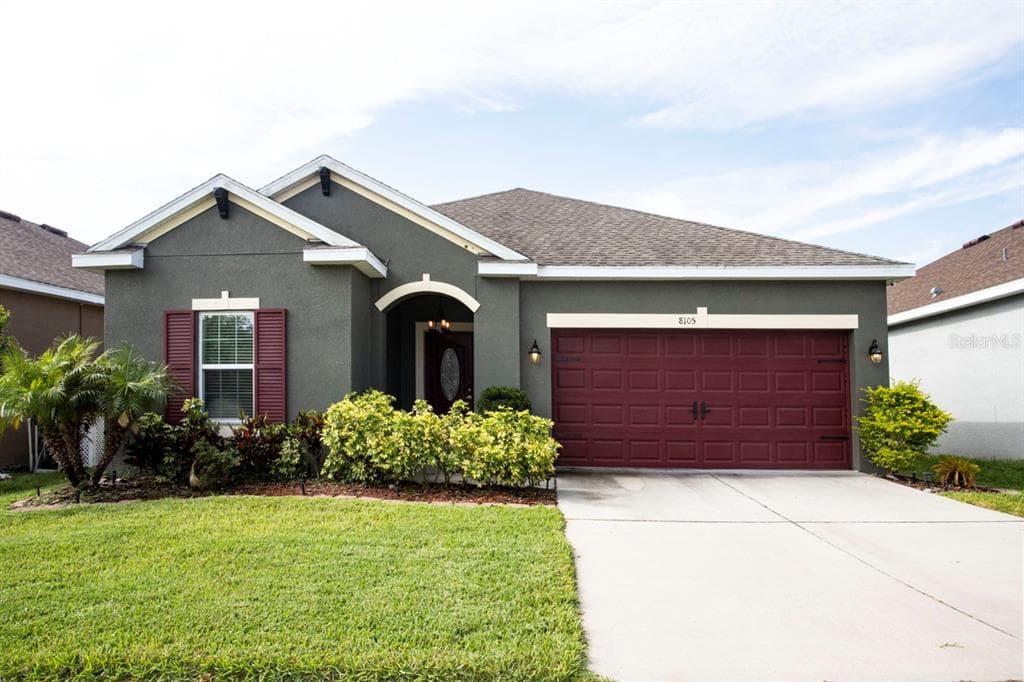 8105 BRICKLETON WOODS AVENUE GIBSONTON, FL 33534