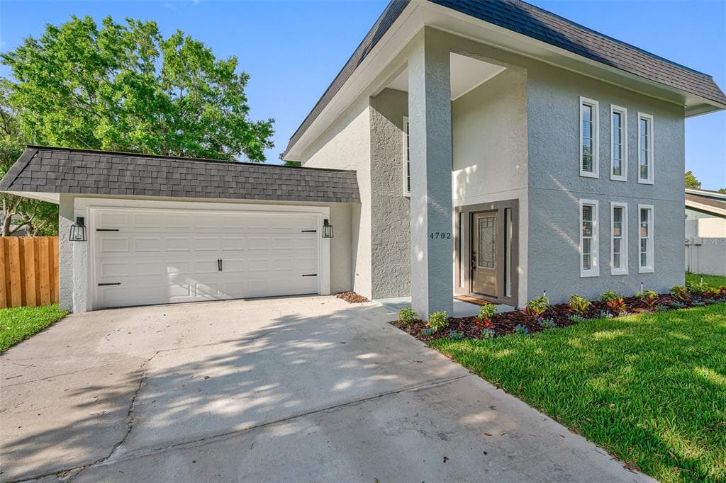 4702 KEMBLE COURT TAMPA, FL 33624