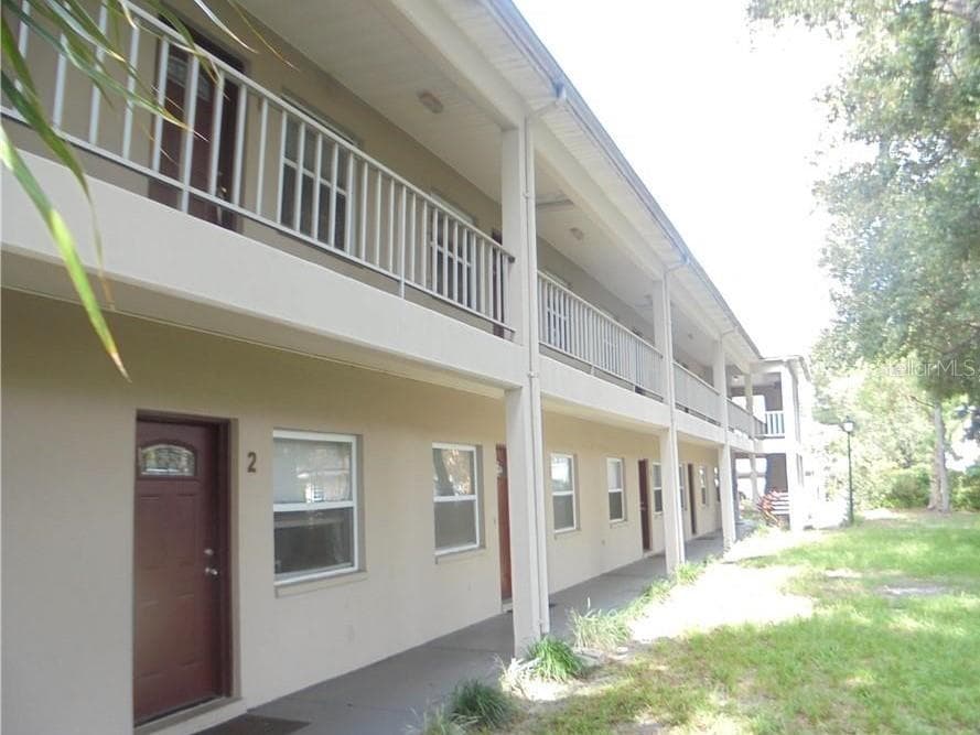 8302 BARDMOOR BOULEVARD UNIT 102 SEMINOLE, FL 33777