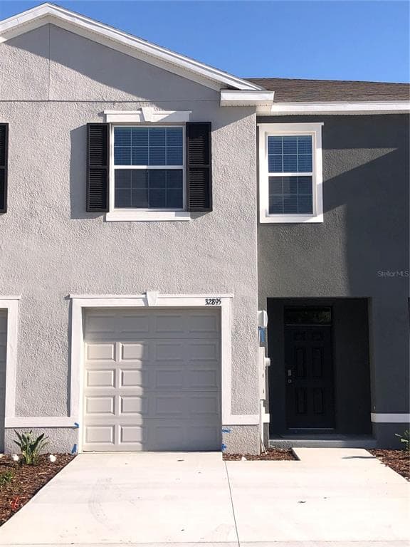 32895 PEZ LANDING LANE WESLEY CHAPEL, FL 33543