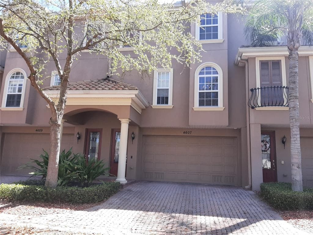 4607 OVERLOOK DRIVE NE UNIT 3 ST PETERSBURG, FL 33703