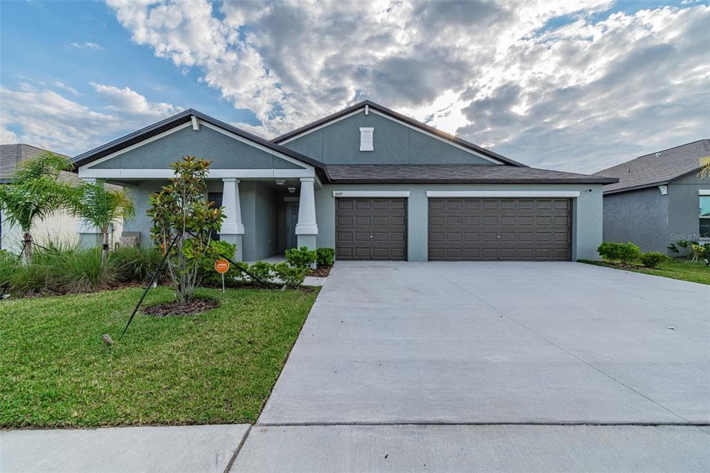 13559 WILLOW BLUESTAR LOOP RIVERVIEW, FL 33579