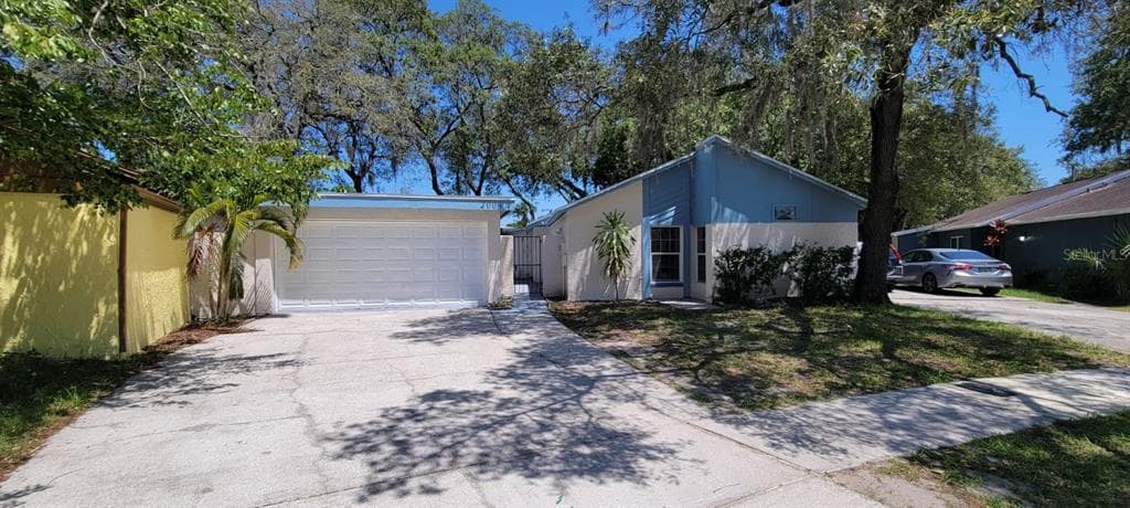 2009 GREGORY DRIVE TAMPA, FL 33613