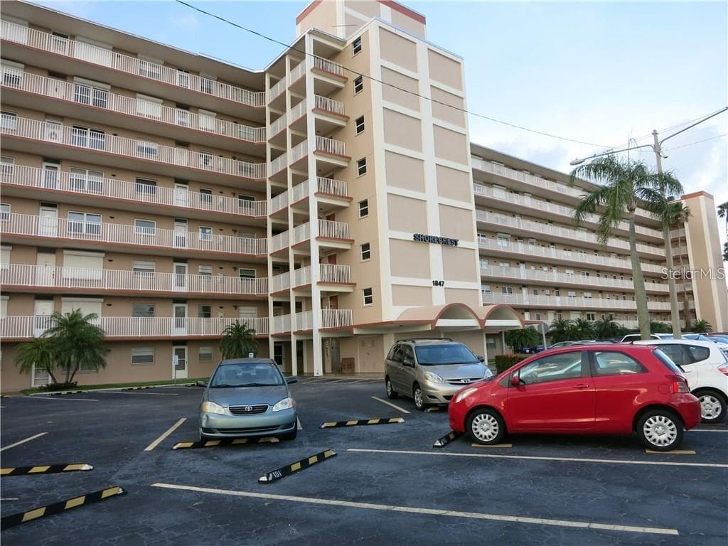 1847 SHORE DRIVE S UNIT 707 SOUTH PASADENA, FL 33707