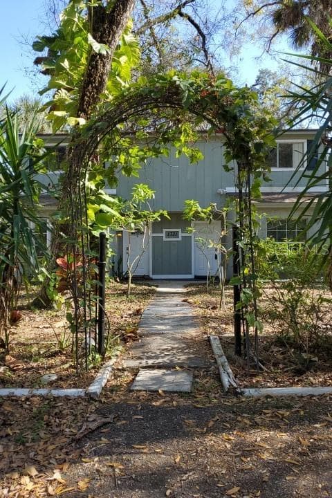 1731 E MULBERRY DRIVE TAMPA, FL 33604
