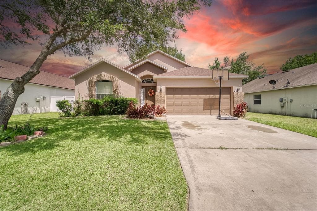 303 CITRUS LANDING DRIVE PLANT CITY, FL 33563
