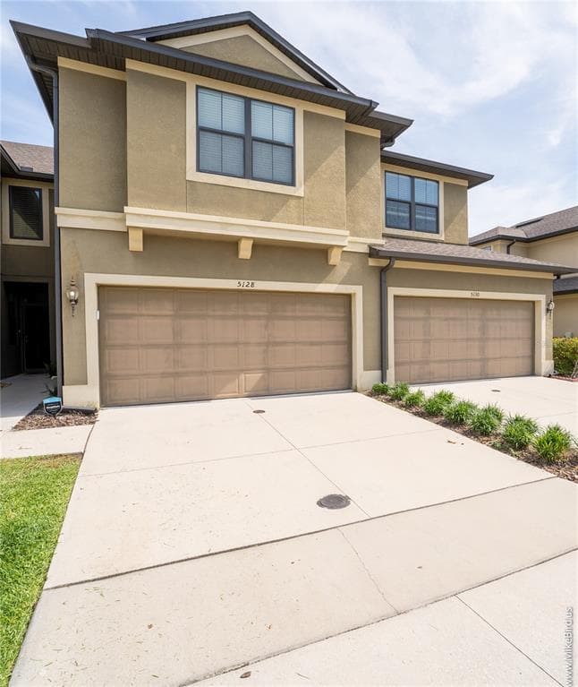 5128 BAY ISLE CIRCLE