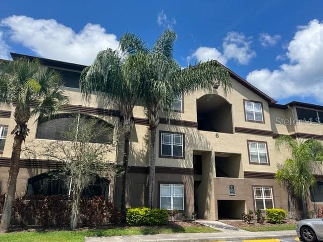 6206 AVIGNON COURT UNIT 102 TAMPA, FL 33647