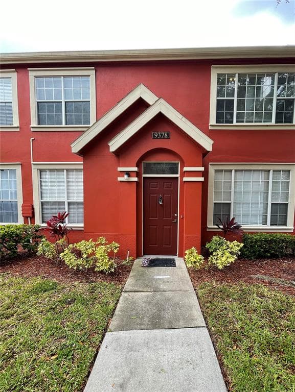 9378 LAKE CHASE ISLAND WAY UNIT 9378 TAMPA, FL 33626
