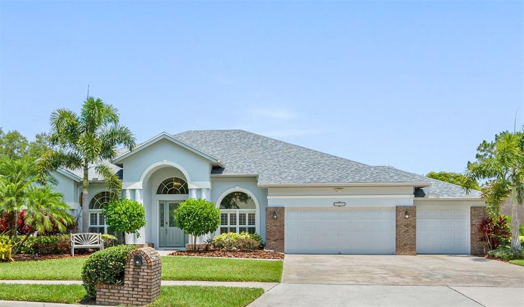 2212 HICKORY RIDGE DRIVE VALRICO, FL 33596