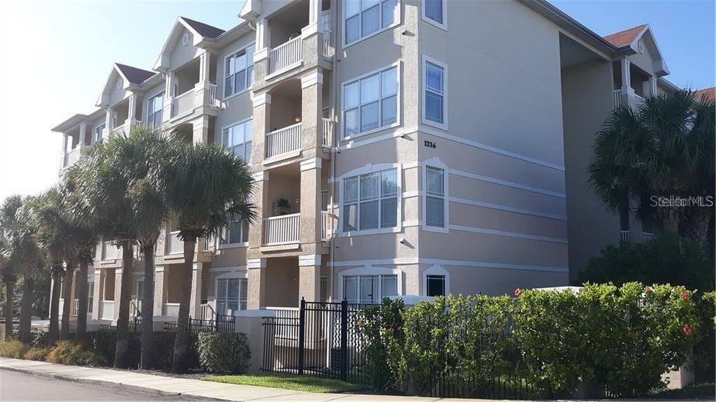 1216 S MISSOURI AVENUE UNIT 303 CLEARWATER, FL 33756