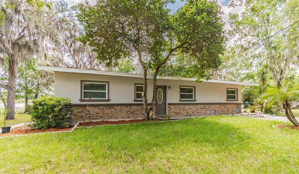 12210 CLEAR LAKE DRIVE