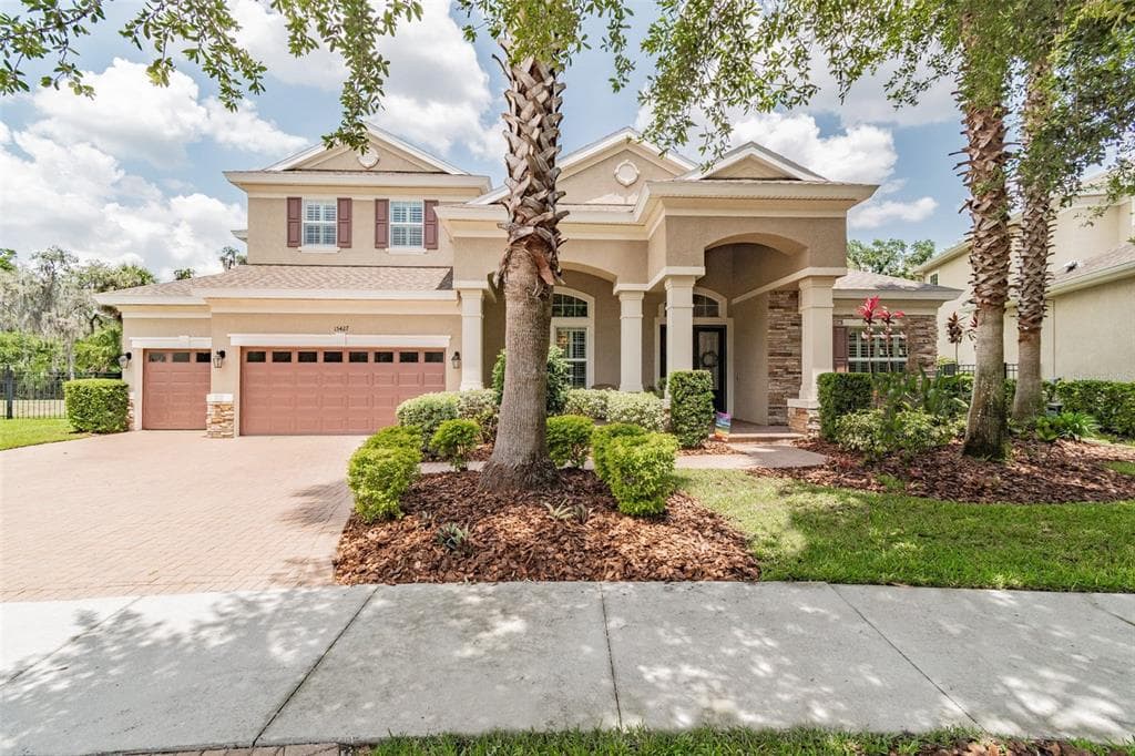 15427 STARLING CROSSING DRIVE LITHIA, FL 33547