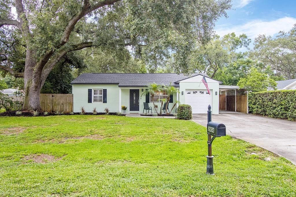 3904 W BAY COURT AVENUE TAMPA, FL 33611