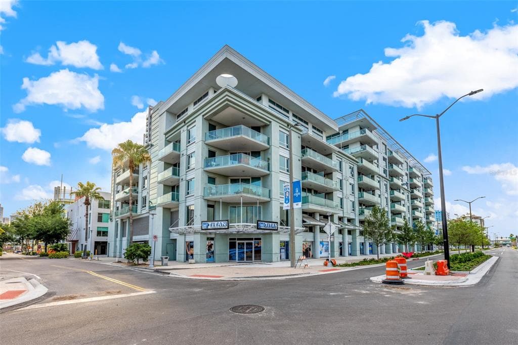 111 N 12TH STREET UNIT 1707