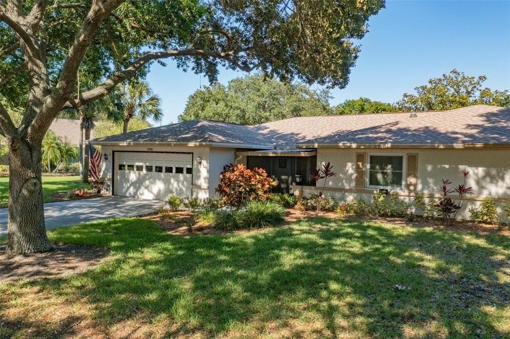 2520 LYNX ROAD UNIT 7 SUN CITY CENTER, FL 33573