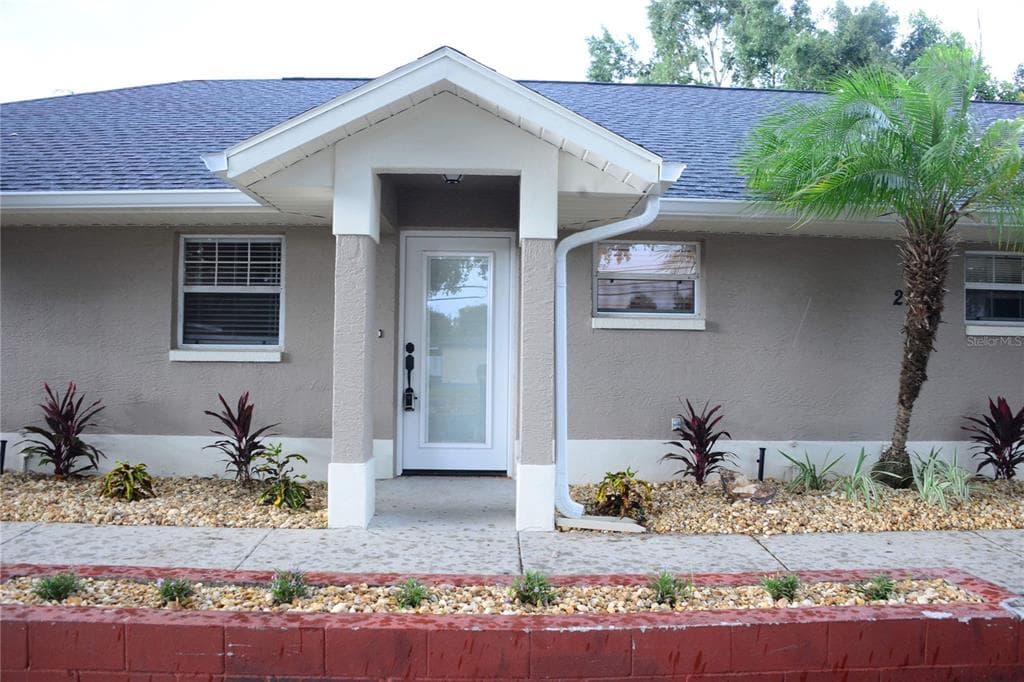 2703 W TAMPA BAY BOULEVARD UNIT C TAMPA, FL 33607