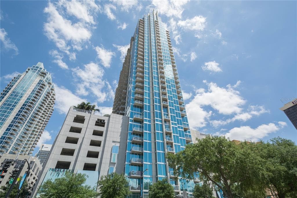 777 N ASHLEY DRIVE UNIT 1811 TAMPA, FL 33602