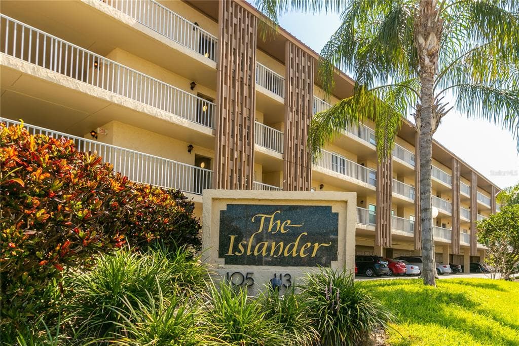 113 ISLAND WAY UNIT 244 CLEARWATER, FL 33767