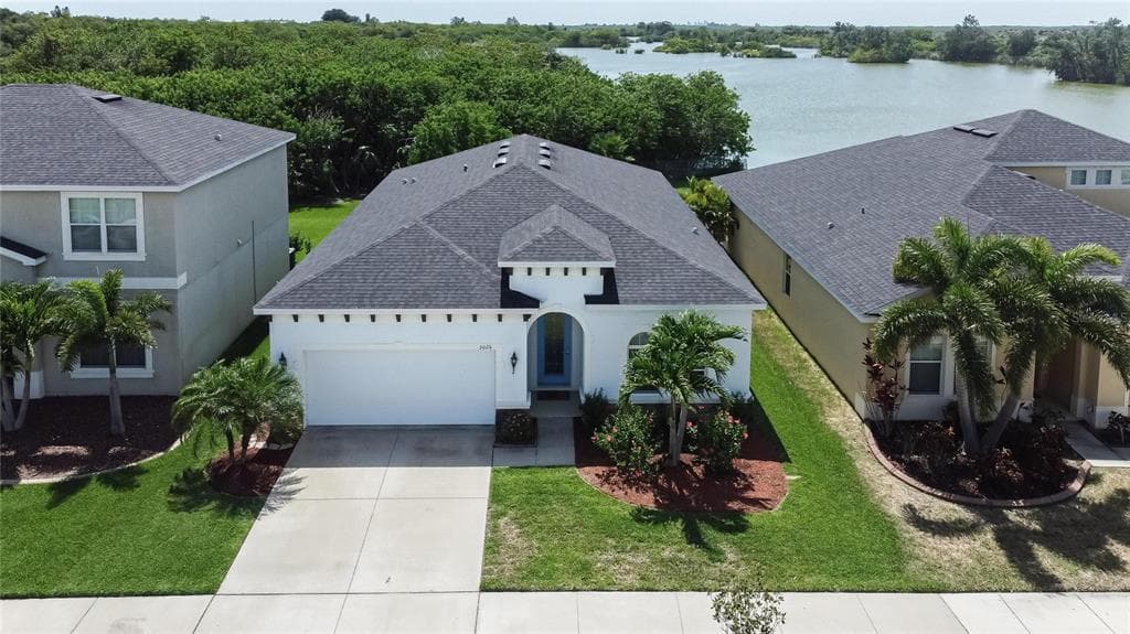 5026 INSHORE LANDING DRIVE APOLLO BEACH, FL 33572