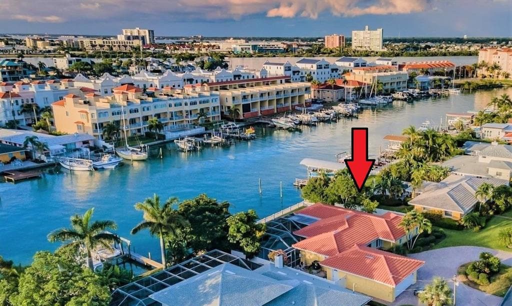 136 BAYSIDE DRIVE CLEARWATER, FL 33767