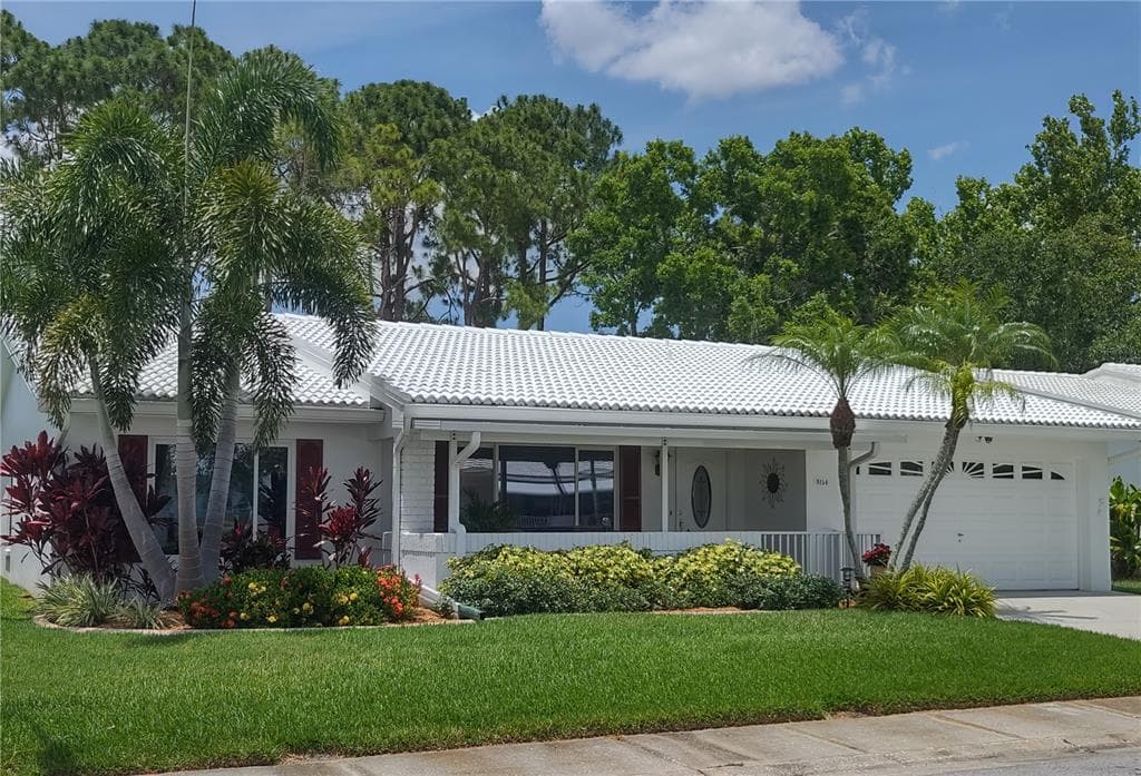 9154 42ND LANE N UNIT 5 PINELLAS PARK, FL 33782