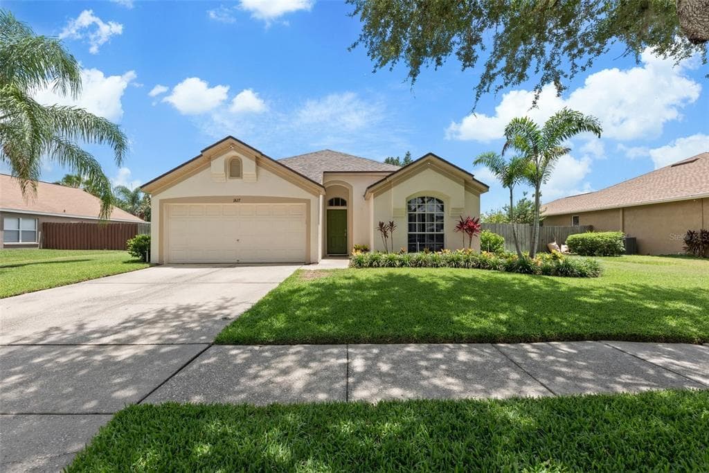 1827 VISTA RIVER DRIVE