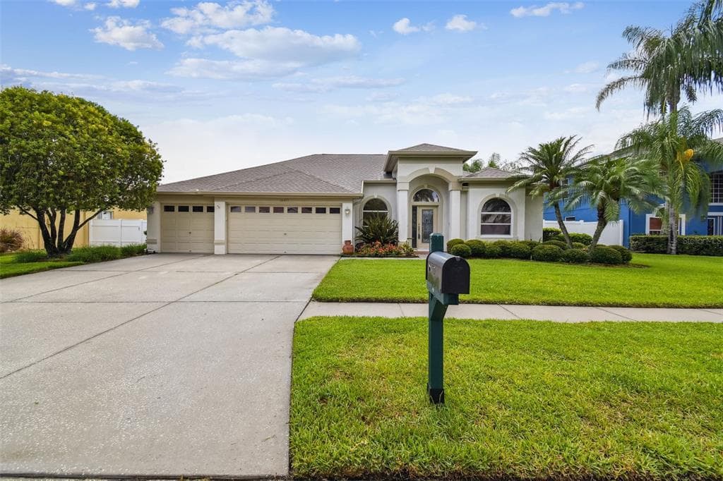16417 TURNBURY OAK DRIVE ODESSA, FL 33556