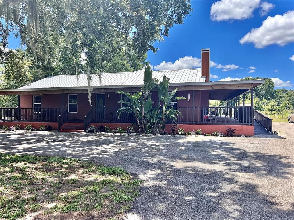 7416 41ST AVENUE E BRADENTON, FL 34208