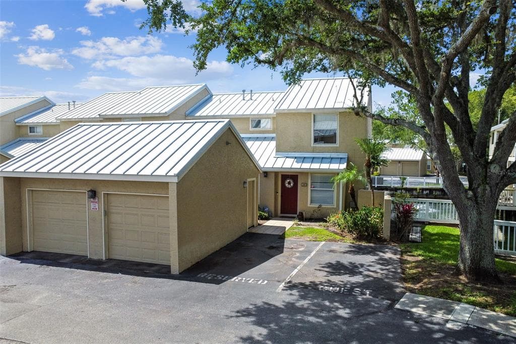 3416 CYPRESS HEAD COURT TAMPA, FL 33618