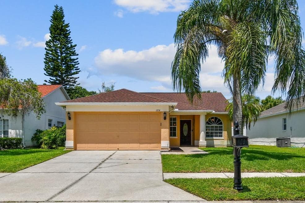 1251 OCEAN REEF ROAD WESLEY CHAPEL, FL 33544