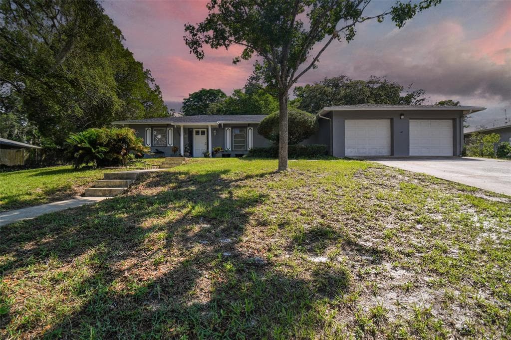 7362 HOLIDAY DRIVE SPRING HILL, FL 34606