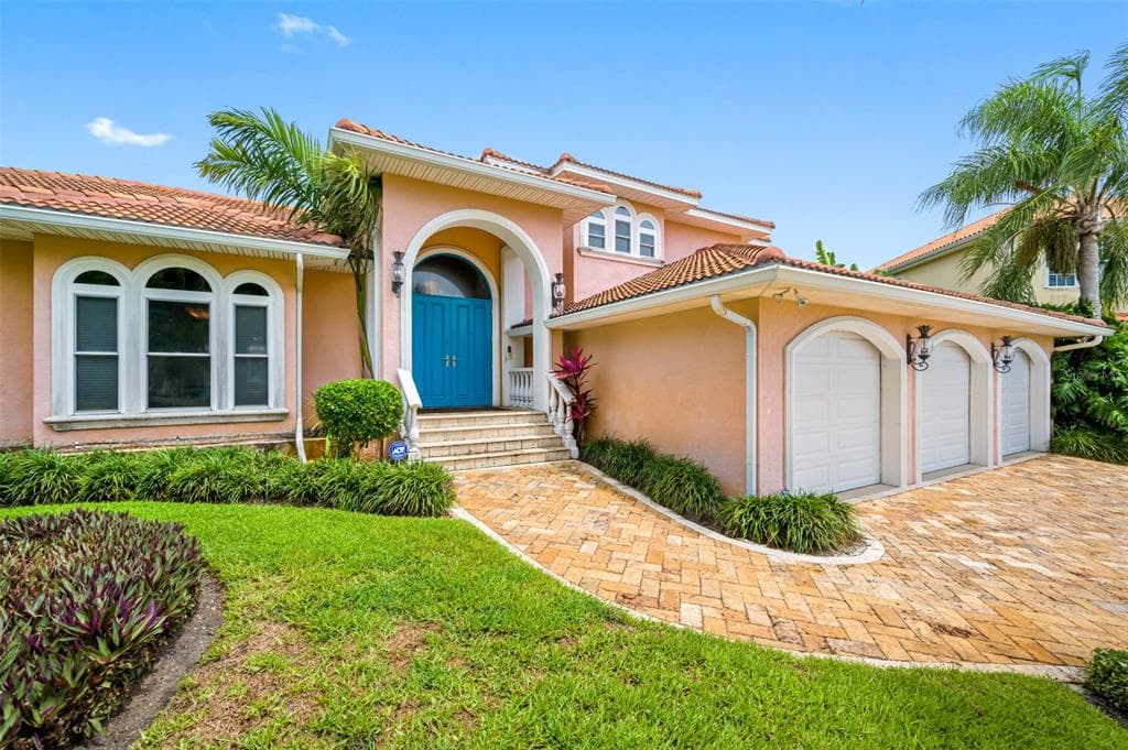 500 MADRID DRIVE TIERRA VERDE, FL 33715